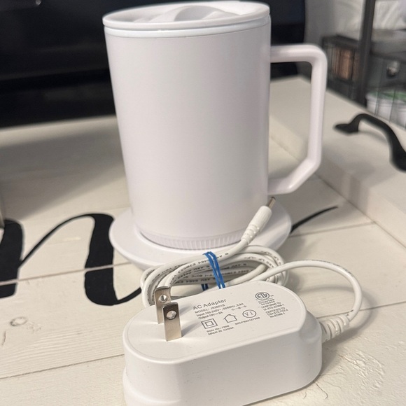 Self-Heating Ion Mug with Coaster - White - Picture 3 of 4